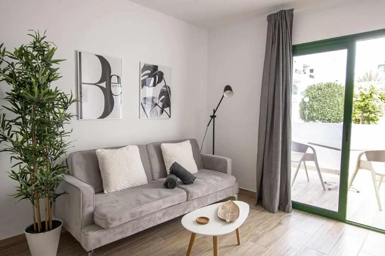 Holyhome Premium 102 Costa Teguise 0*,  Spain